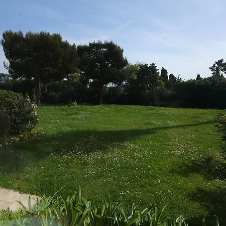 La Louisiane 2 Pieces Rez-de-jardin Piscine Antibes